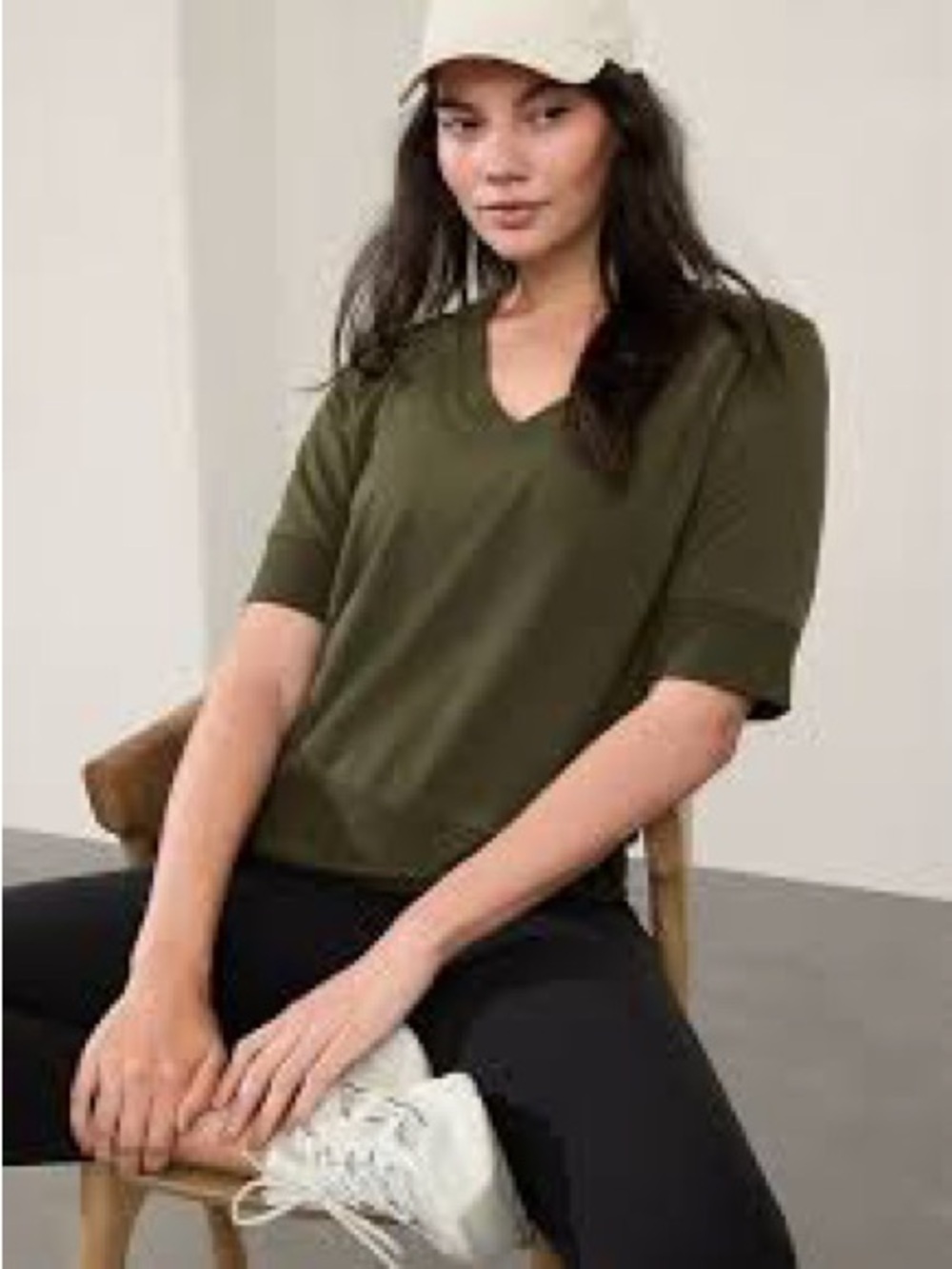 Athleta women's sage green V-neck short sleeve sweatshirt top